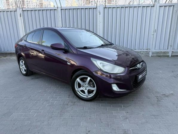 Hyundai Solaris I с пробегом 2012 года, цена 649 000 рублей, 282919 км, седан, Автокод Объявления