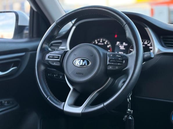 Kia Rio IV Рестайлинг с пробегом 2020 года, цена 1 700 000 рублей, 62124 км, седан, Автокод Объявления