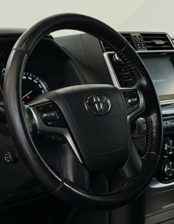 Toyota Land Cruiser Prado 150 Series Рестайлинг 2 с пробегом 2019 года, цена 4 175 000 рублей, 250615 км, внедорожник, Автокод Объявления