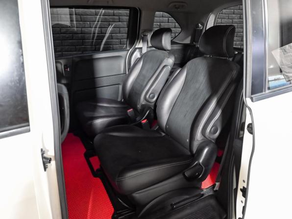Honda Freed I Рестайлинг с пробегом 2012 года, цена 1 270 000 рублей, 149399 км, компактвэн, Автокод Объявления