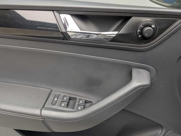Skoda Rapid I Рестайлинг с пробегом 2017 года, цена 1 249 000 рублей, 140770 км, лифтбек, Автокод Объявления