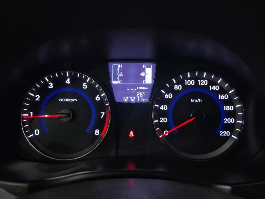 Hyundai Solaris I Рестайлинг Альметьевск  - изображение 18