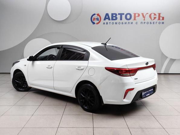 Kia Rio IV с пробегом 2018 года, цена 1 017 000 рублей, 183000 км, седан, Автокод Объявления