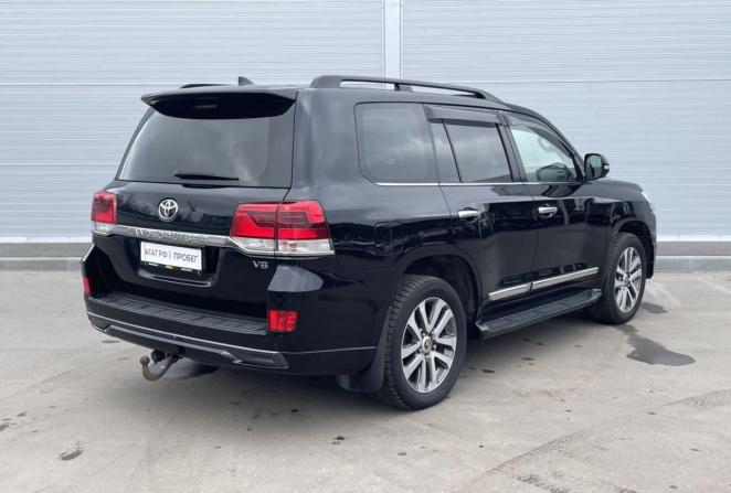 Toyota Land Cruiser 200 Series Рестайлинг 2 с пробегом 2017 года, цена 4 450 000 рублей, 314736 км, внедорожник, Автокод Объявления