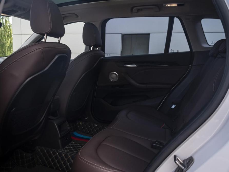 BMW X1 II (F48) Рестайлинг Москва  - изображение 17