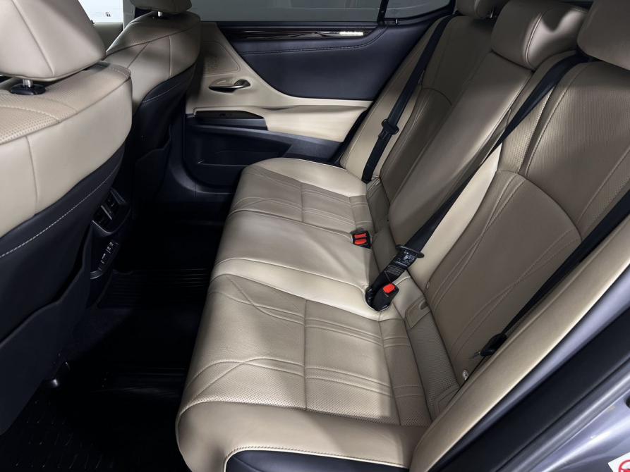 Lexus ES VII Калининград  - изображение 10