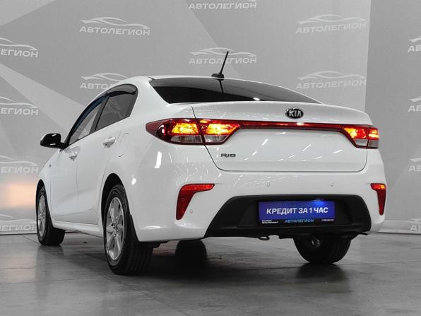 Kia Rio IV с пробегом 2018 года, цена 1 500 000 рублей, 83358 км, седан, Автокод Объявления