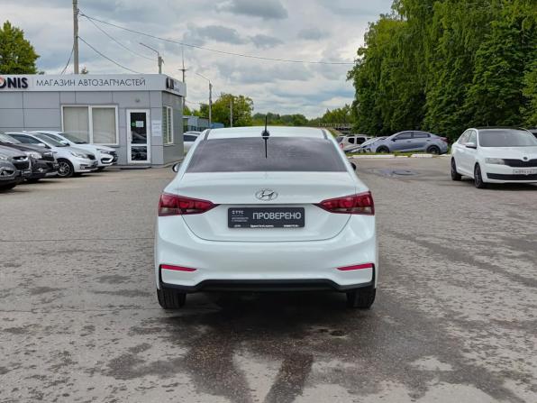 Hyundai Solaris II с пробегом 2018 года, цена 1 250 000 рублей, 84120 км, седан, Автокод Объявления