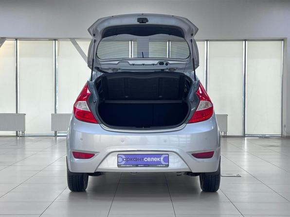 Hyundai Solaris I с пробегом 2012 года, цена 950 000 рублей, 120464 км, хэтчбек, Автокод Объявления