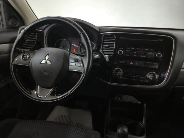 Mitsubishi Outlander III Рестайлинг 2 с пробегом 2016 года, цена 1 365 000 рублей, 294901 км, внедорожник, Автокод Объявления