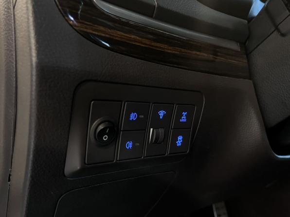 Hyundai Santa Fe II Рестайлинг с пробегом 2012 года, цена 1 447 000 рублей, 173080 км, внедорожник, Автокод Объявления