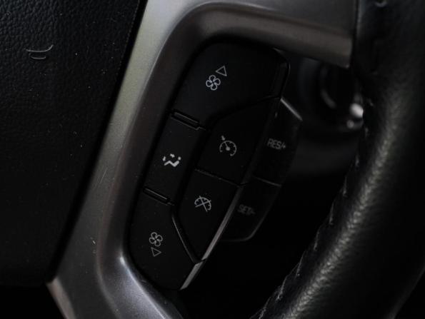 Chevrolet Captiva I Рестайлинг 2 с пробегом 2013 года, цена 1 310 000 рублей, 204351 км, внедорожник, Автокод Объявления