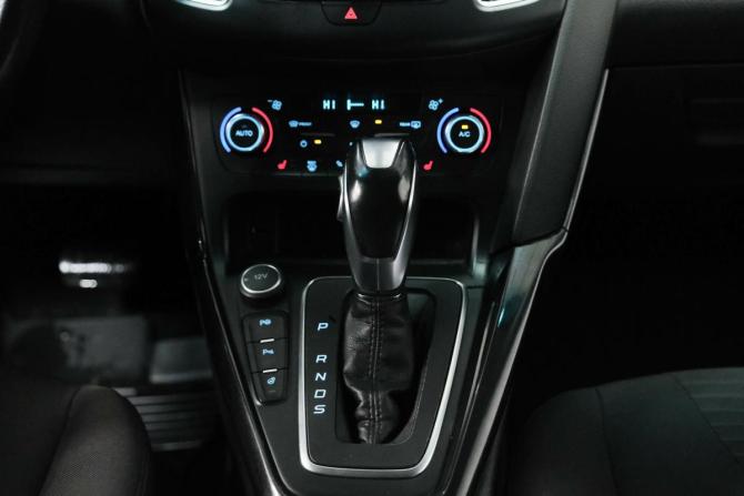 Ford Focus III Рестайлинг с пробегом 2017 года, цена 1 400 000 рублей, 87409 км, хэтчбек, Автокод Объявления