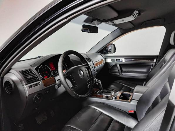 Volkswagen Touareg I Рестайлинг с пробегом 2008 года, цена 990 000 рублей, 183124 км, внедорожник, Автокод Объявления