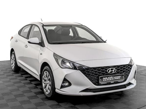Hyundai Solaris II Рестайлинг с пробегом 2022 года, цена 1 570 000 рублей, 53090 км, седан, Автокод Объявления