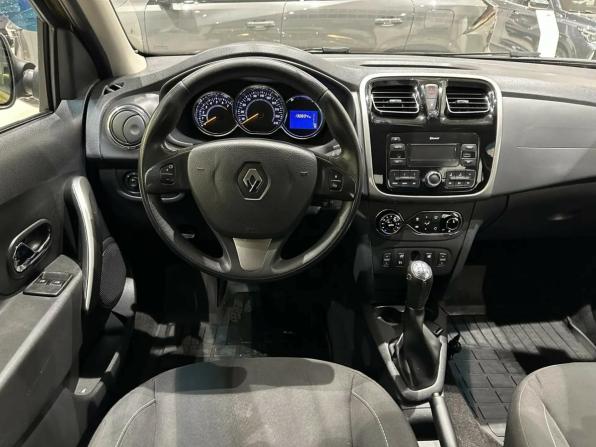 Renault Sandero II Рестайлинг с пробегом 2018 года, цена 949 000 рублей, 130000 км, хэтчбек, Автокод Объявления