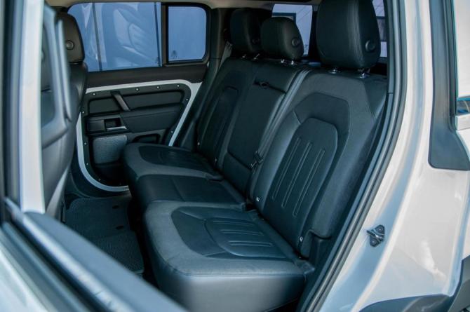 Land Rover Defender II с пробегом 2021 года, цена 4 150 000 рублей, 153641 км, внедорожник, Автокод Объявления