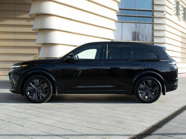 Li Auto (Lixiang) L7 I с пробегом 2024 года, цена 5 955 000 рублей, 45000 км, внедорожник, Автокод Объявления