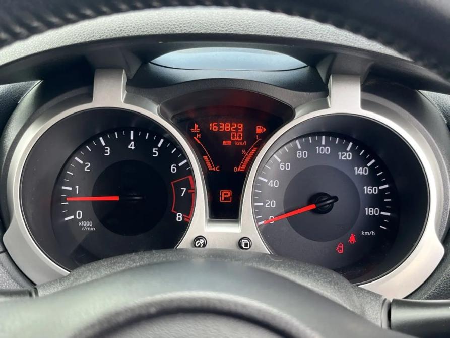 Nissan Juke I Рестайлинг Новосибирск  - изображение 11
