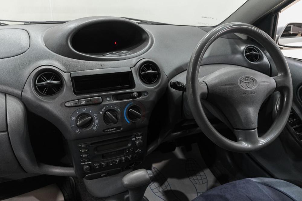 Toyota Vitz I (P10) Новокузнецк  - изображение 18