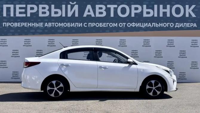 Kia Rio IV Рестайлинг с пробегом 2021 года, цена 1 149 000 рублей, 134325 км, седан, Автокод Объявления