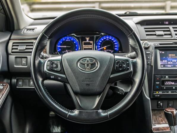 Toyota Camry VII (XV50) Рестайлинг с пробегом 2015 года, цена 2 098 000 рублей, 181000 км, седан, Автокод Объявления