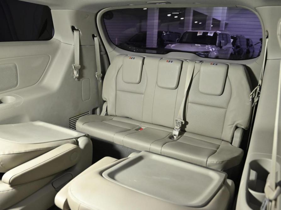 Kia Carnival III Москва  - изображение 18