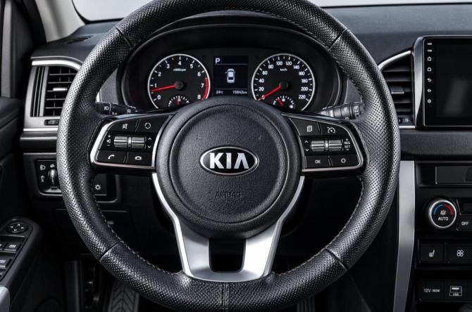 Kia Sportage IV Рестайлинг с пробегом 2019 года, цена 2 279 000 рублей, 76000 км, внедорожник, Автокод Объявления