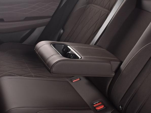 Geely Monjaro I Рестайлинг 2 с пробегом 2026 года, цена 4 049 995 рублей, 12 км, внедорожник, Автокод Объявления