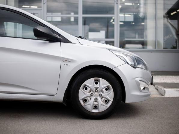 Hyundai Solaris I Рестайлинг с пробегом 2016 года, цена 1 030 000 рублей, 163198 км, седан, Автокод Объявления