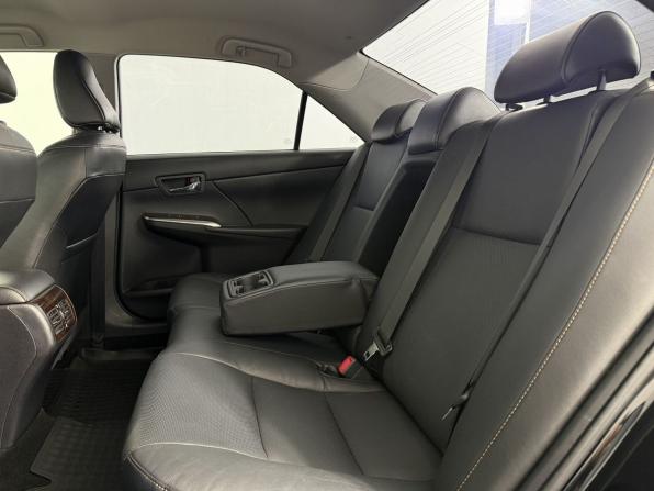 Toyota Camry VII (XV50) Рестайлинг 2 с пробегом 2017 года, цена 2 600 000 рублей, 96700 км, седан, Автокод Объявления