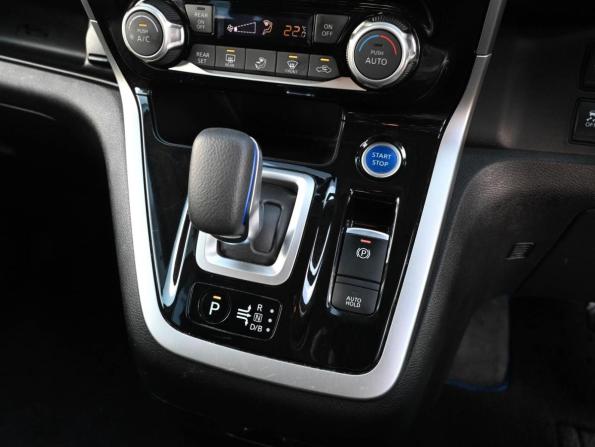 Nissan Serena V (C27) с пробегом 2019 года, цена 2 329 000 рублей, 90028 км, минивэн, Автокод Объявления