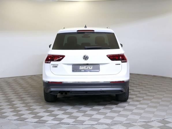 Volkswagen Tiguan II с пробегом 2019 года, цена 2 745 000 рублей, 95700 км, внедорожник, Автокод Объявления