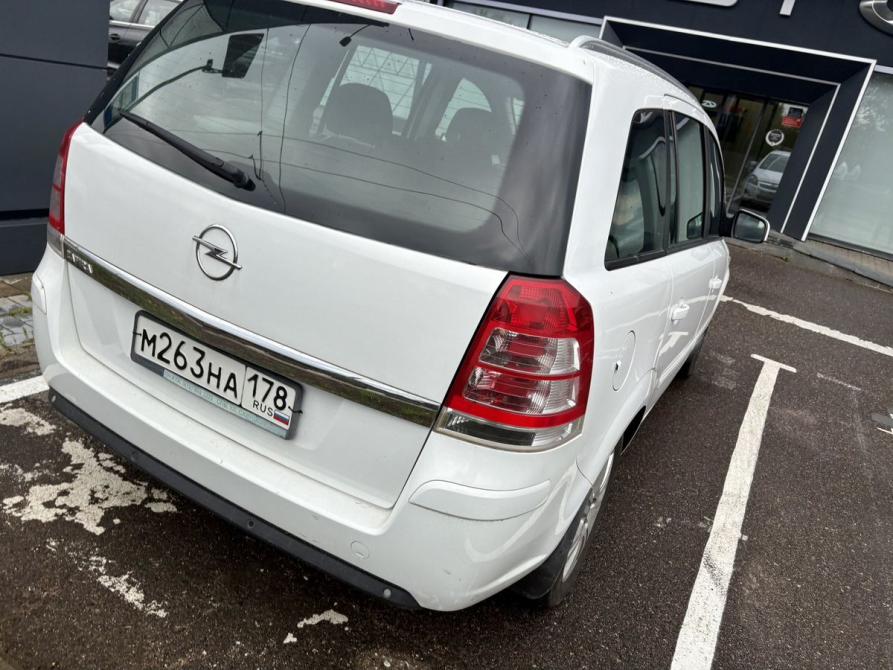 Opel Zafira B Рестайлинг Санкт-Петербург  - изображение 4