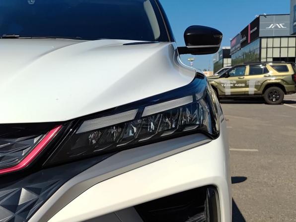 Geely Coolray I Рестайлинг с пробегом 2023 года, цена 1 999 000 рублей, 13657 км, внедорожник, Автокод Объявления