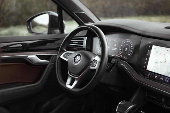 Volkswagen Touareg III с пробегом 2019 года, цена 4 799 700 рублей, 139885 км, внедорожник, Автокод Объявления