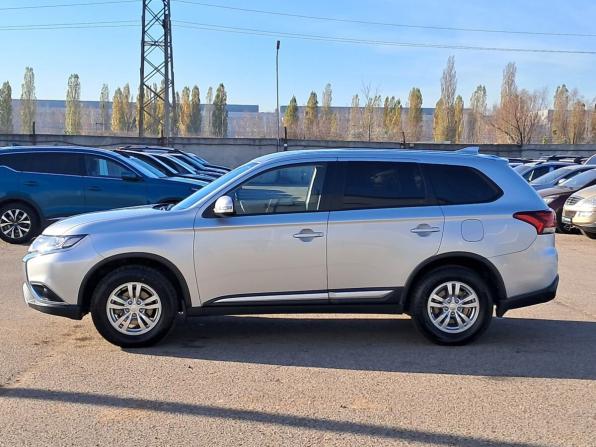 Mitsubishi Outlander III Рестайлинг 3 с пробегом 2018 года, цена 2 030 000 рублей, 130300 км, внедорожник, Автокод Объявления