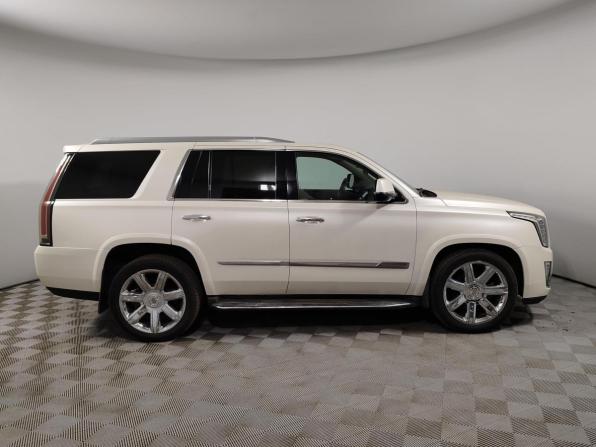 Cadillac Escalade IV с пробегом 2015 года, цена 2 500 000 рублей, 253776 км, внедорожник, Автокод Объявления