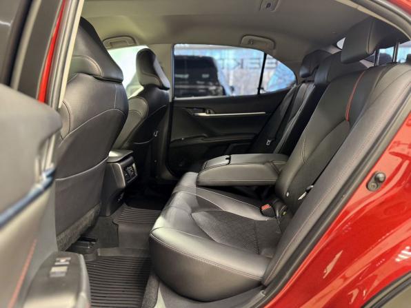 Toyota Camry VIII (XV70) Рестайлинг с пробегом 2021 года, цена 3 690 000 рублей, 65190 км, седан, Автокод Объявления