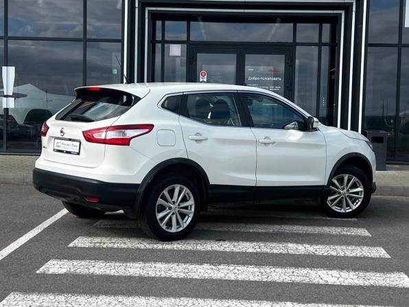 Nissan Qashqai II с пробегом 2015 года, цена 1 347 000 рублей, 196300 км, внедорожник, Автокод Объявления
