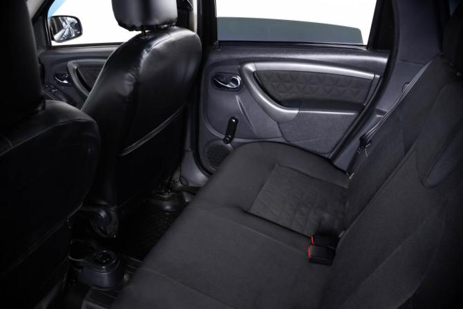 Renault Duster I Рестайлинг с пробегом 2015 года, цена 1 259 000 рублей, 193000 км, внедорожник, Автокод Объявления