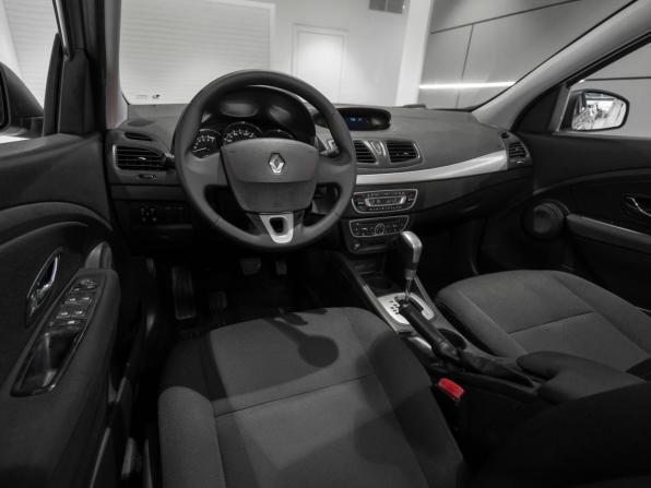 Renault Megane III Рестайлинг с пробегом 2012 года, цена 580 000 рублей, 192762 км, хэтчбек, Автокод Объявления