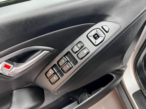 Hyundai ix35 I с пробегом 2011 года, цена 1 090 000 рублей, 222382 км, внедорожник, Автокод Объявления