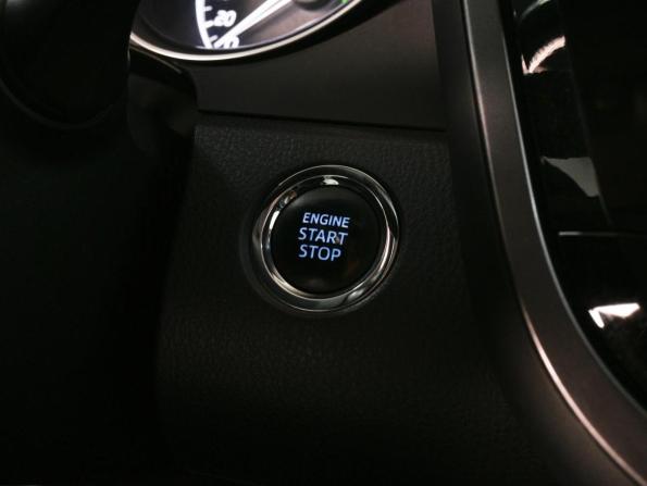 Toyota Camry VIII (XV70) с пробегом 2018 года, цена 2 699 000 рублей, 184067 км, седан, Автокод Объявления