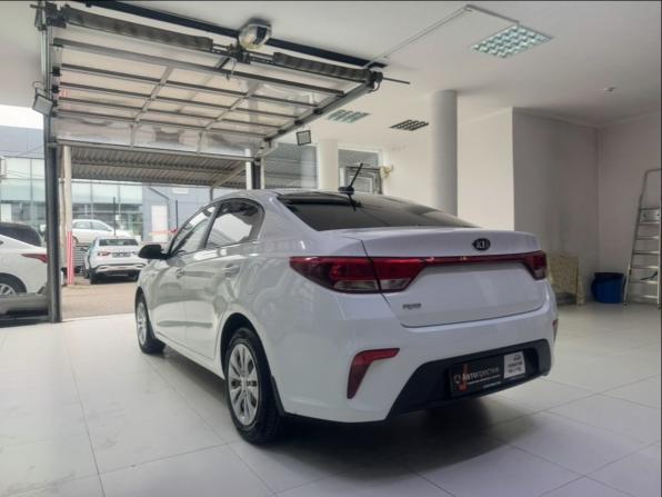 Kia Rio IV с пробегом 2018 года, цена 1 340 000 рублей, 123570 км, седан, Автокод Объявления