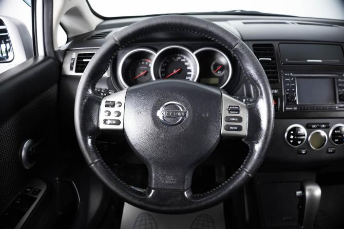 Nissan Tiida I Рестайлинг с пробегом 2013 года, цена 899 000 рублей, 285456 км, хэтчбек, Автокод Объявления
