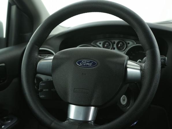 Ford Focus II Рестайлинг с пробегом 2010 года, цена 446 000 рублей, 166000 км, седан, Автокод Объявления