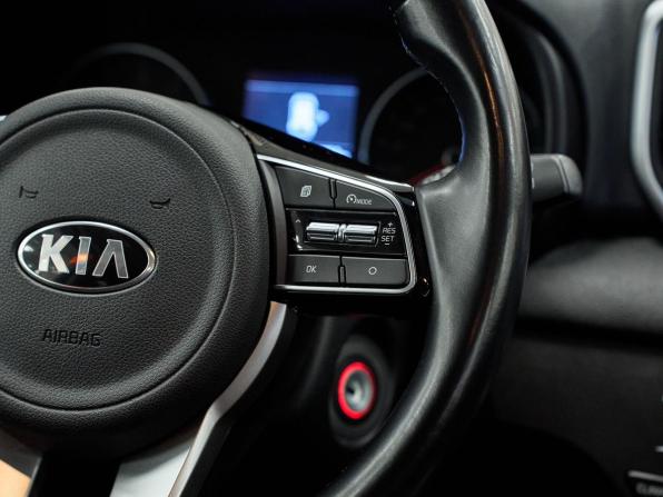 Kia Sportage IV Рестайлинг с пробегом 2020 года, цена 2 448 000 рублей, 49752 км, внедорожник, Автокод Объявления