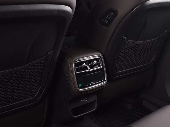 Geely Monjaro I Рестайлинг 2 с пробегом 2026 года, цена 4 049 995 рублей, 20 км, внедорожник, Автокод Объявления