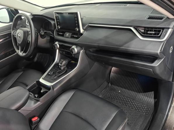 Toyota RAV4 V (XA50) с пробегом 2021 года, цена 3 497 000 рублей, 10231 км, внедорожник, Автокод Объявления